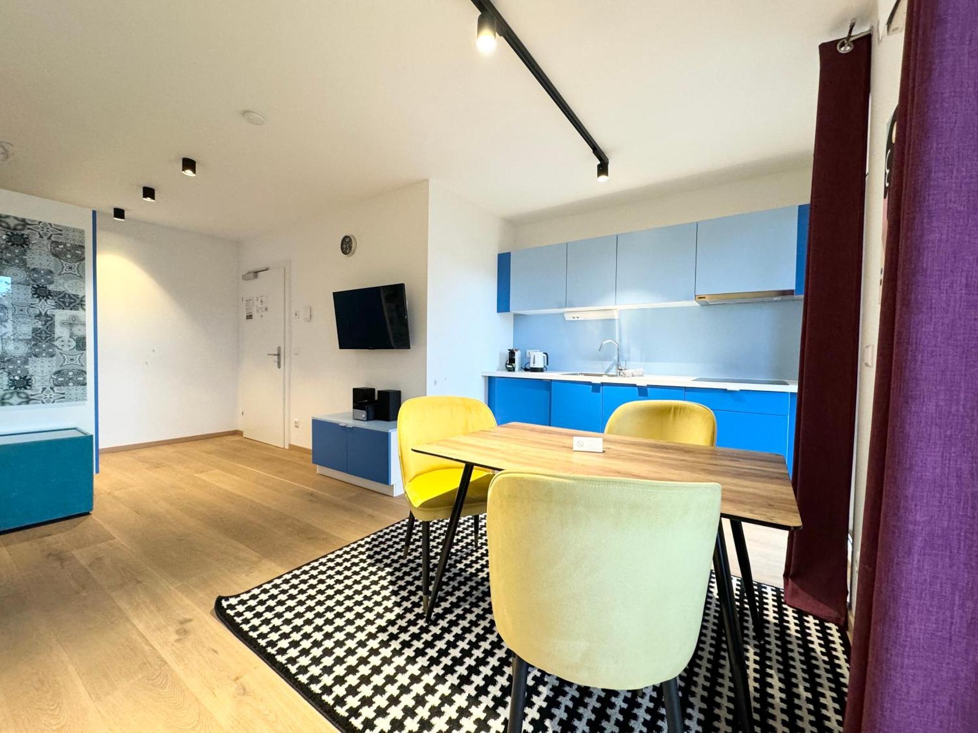 Wohnung Mit Terrasse + Parkplatz 维也纳 外观 照片